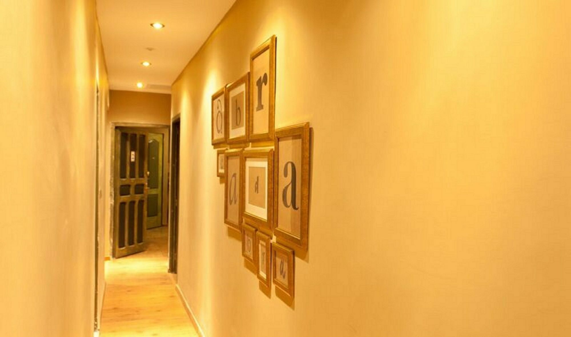 Abracadabra Suites Madrid Exterior foto